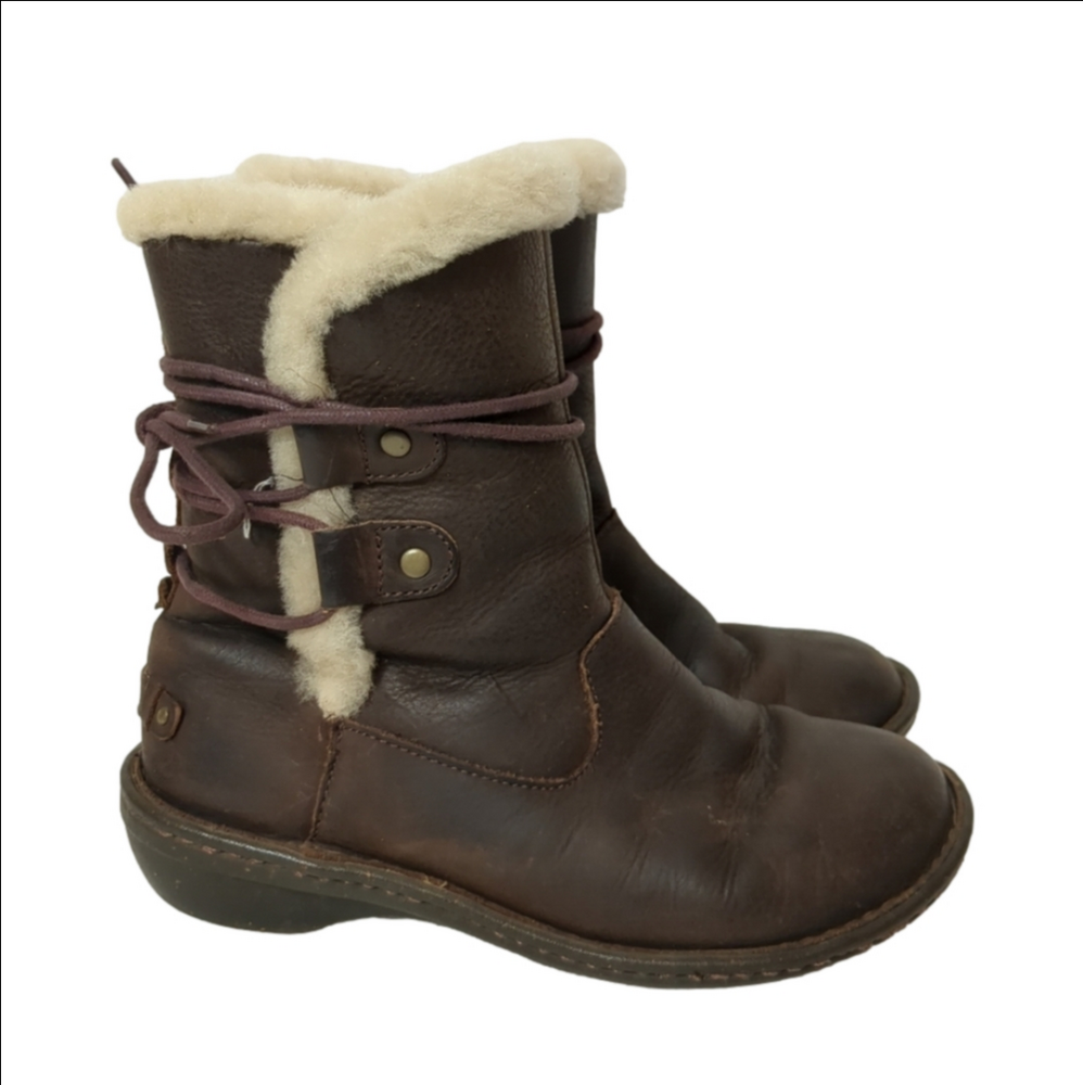 UGG Women's Akadia Winter Lace Up Boots Leather Shearling Brown Size 6